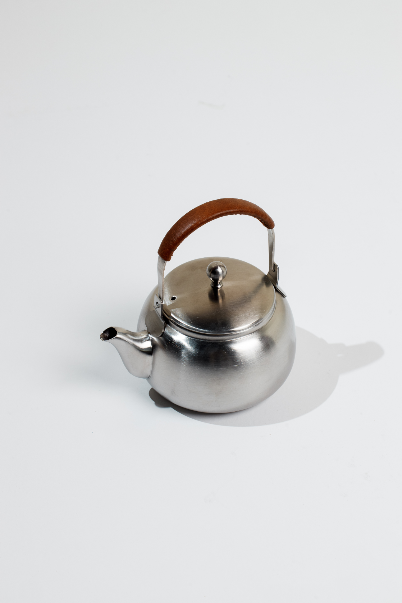 Tea Pot with Leather Handle
