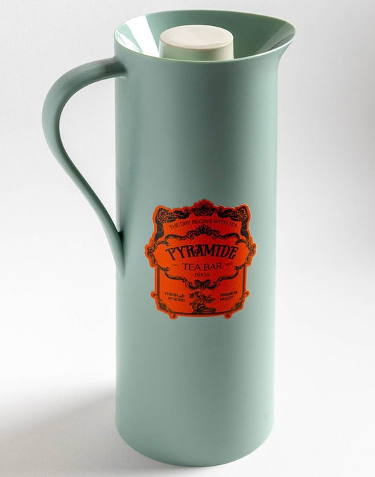 One Liter of Cozy Sips: Ultimate Hot Tea Brew